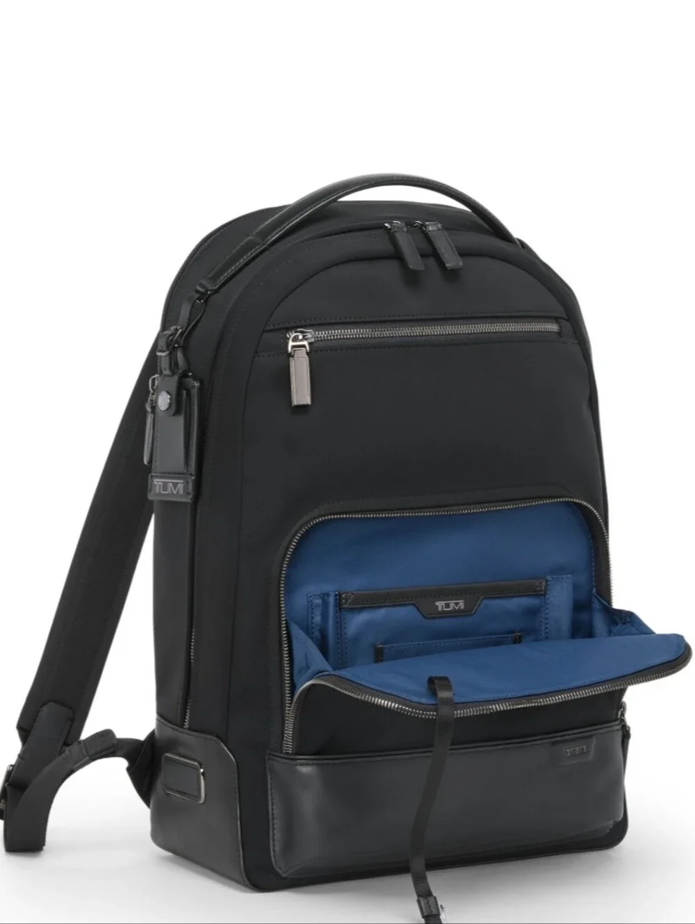 Tumi FIRE! NWOT! The Harrison Warren Backpack in Midnight Black. Sz OS. R2S!